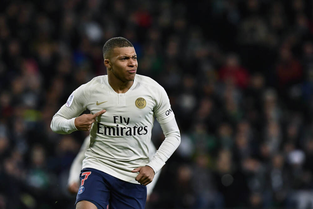 🔥27层高楼间距50米！采光坑哭买房人😭